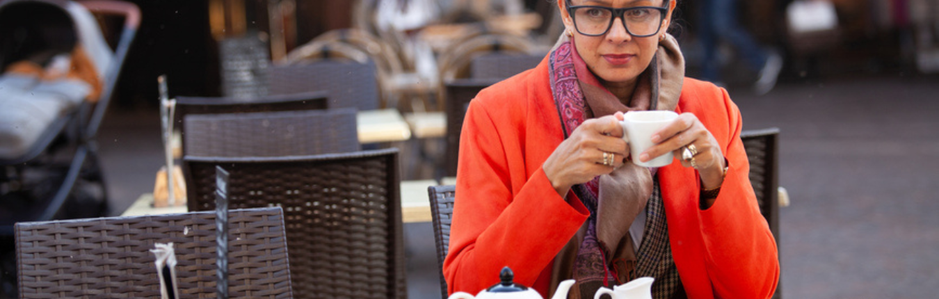 Mature Model In The City = Relationship Confidence & Clarity. Woman